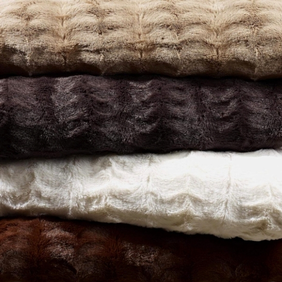 Soft KING Size Bed /Oversized Queen Neutral Dark Brown Faux Fur Blanket New - Picture 13 of 13